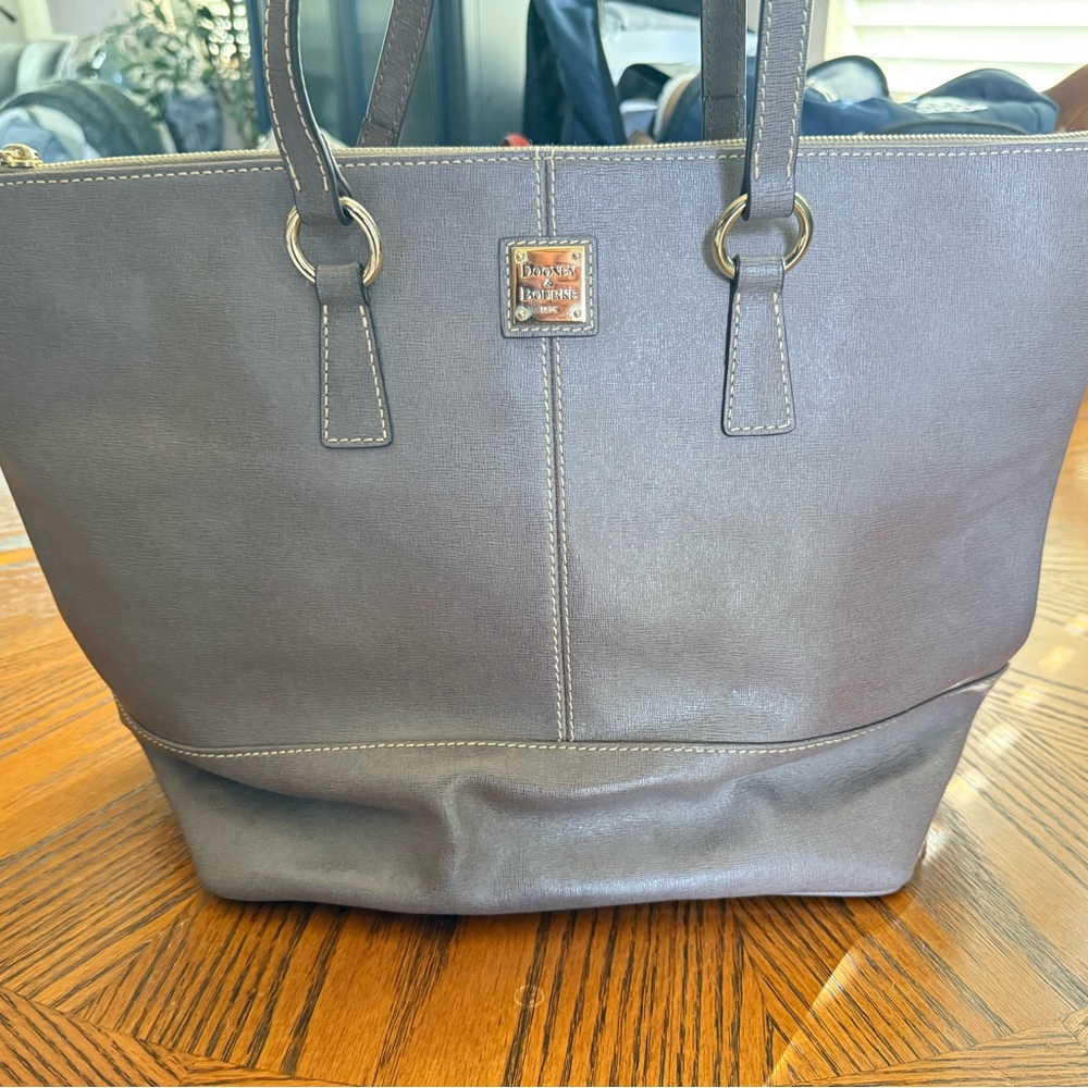 Dooney & Bourke Elegant Gray Tote